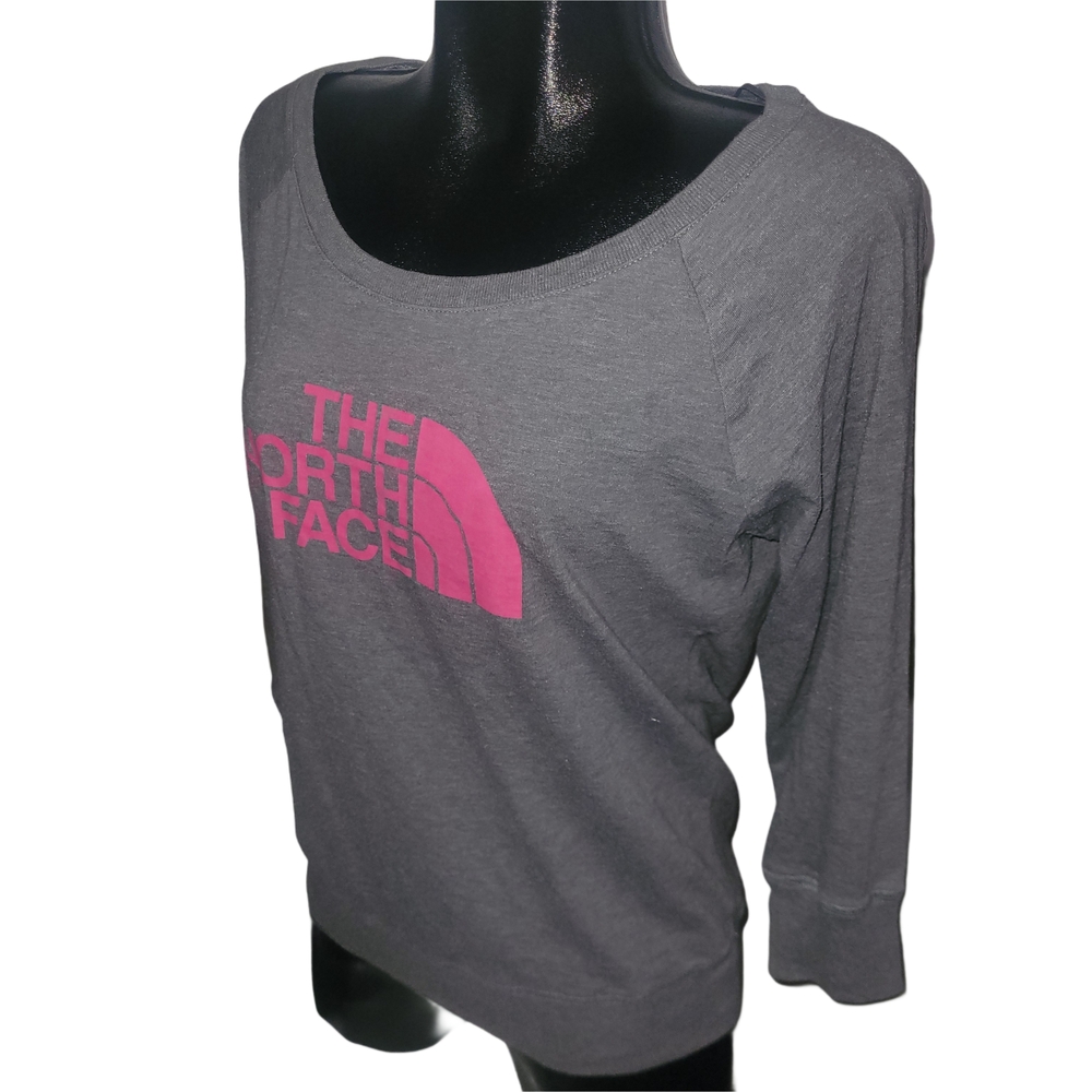 The North Face Gray Sweatshirt with Pink Logo Front and Cropped Sleeves Size M - Picture 3 of 6